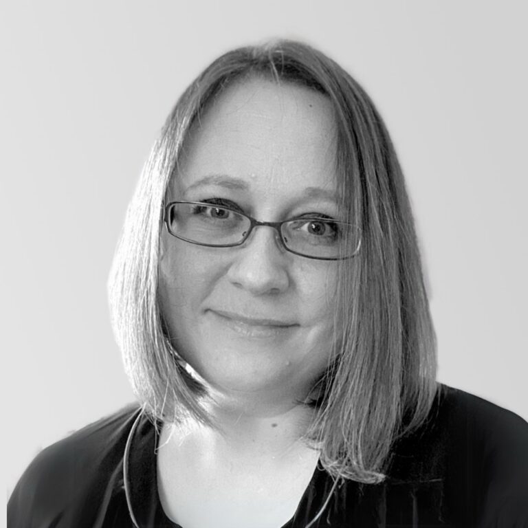 Renata Molnar headshot