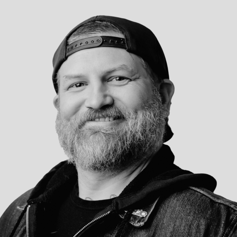 Kirk Langsea headshot